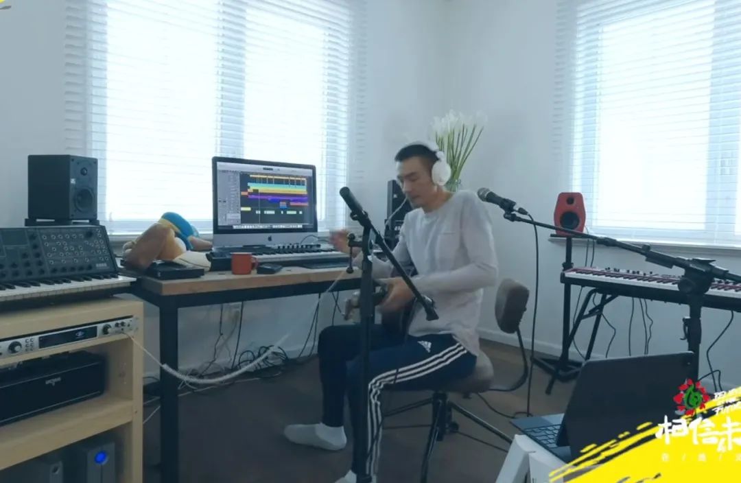 时尚女王健身房_健身房女王运动套装_女王健身工作室